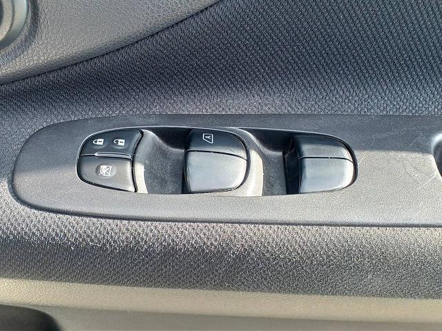 セレナ ハイウェイスター　Ｓ－ハイブリッド　後期　ナビ　地デジ　ＤＶＤ　ＢＴ　Ｂカメラ　電動スライドドア　スマートキー　Ｐスタート　クルコン　電格ミラー　Ｐガラス　ＥＴＣ　フォグ　ウィンカーミラー　車線逸脱警報★ヘッドライトレベライザー（29枚目）