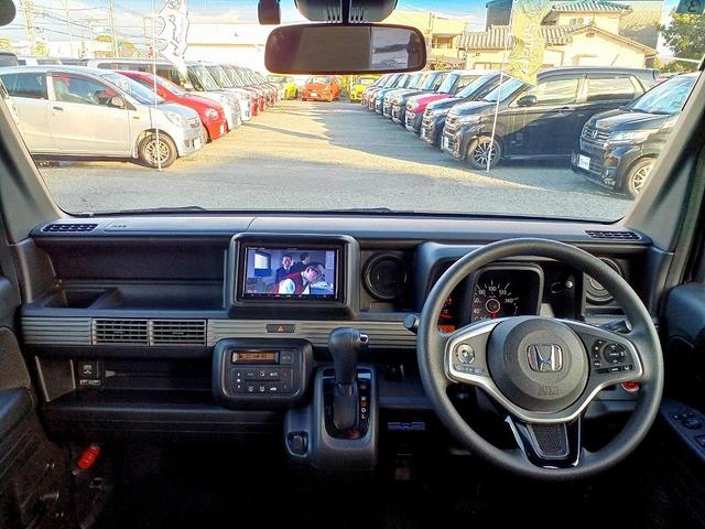 N-VAN+スタイル クール・ホンダセンシング ホンダセンシング ナビ 地デジ DVD BT Bカメラ スマートキー Pスタート スペアキー フォグ ETC ステアリングスイッチ クルコン ステリモ Pガラス マット バイザー リアワイパー 電格(11枚目)