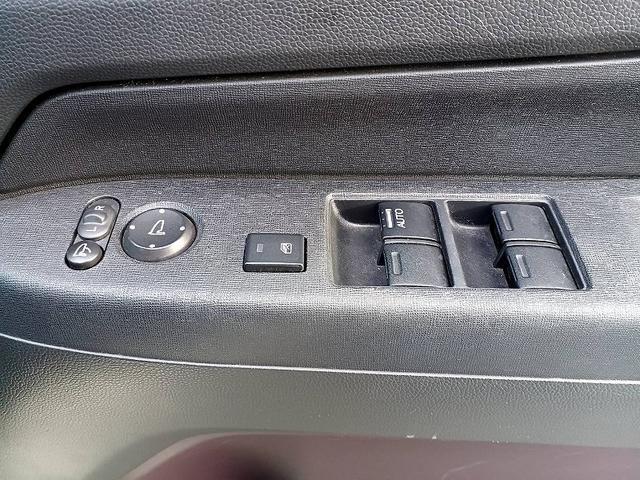 Ｎ－ＷＧＮカスタム Ｇ　ナビ　地デジ　ＤＶＤ　ＢＴ　Ｂカメラ　スマートキー　Ｐスタート　ＥＴＣ　ステアリングスイッチ　ＨＩＤライト　フォグ　Ａライト　セキュリティ　ウィンカーミラー　電格ミラー　Ｐガラス　横滑り防止　ＥＣＯＮ（26枚目）