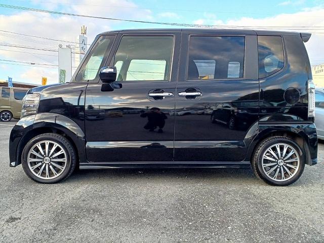 Ｎ－ＢＯＸカスタム Ｇ　ターボＳＳパッケージ　ＣＴＢＡ　８型ナビ　フルセグ　ＤＶＤ　ＢＴ　両電スラ　ターボ　クルコン　フォグ　ＨＩＤライト　Ｂカメラ　スマートキー　Ｐスタート　ベンチシート　アームレスト　Ｐガラス　Ｐシフト　Ａライト　ステリモ（6枚目）