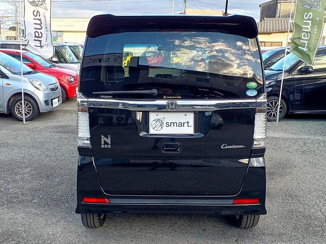 Ｎ－ＢＯＸカスタム Ｇ　ターボＳＳパッケージ　ＣＴＢＡ　８型ナビ　フルセグ　ＤＶＤ　ＢＴ　両電スラ　ターボ　クルコン　フォグ　ＨＩＤライト　Ｂカメラ　スマートキー　Ｐスタート　ベンチシート　アームレスト　Ｐガラス　Ｐシフト　Ａライト　ステリモ（9枚目）