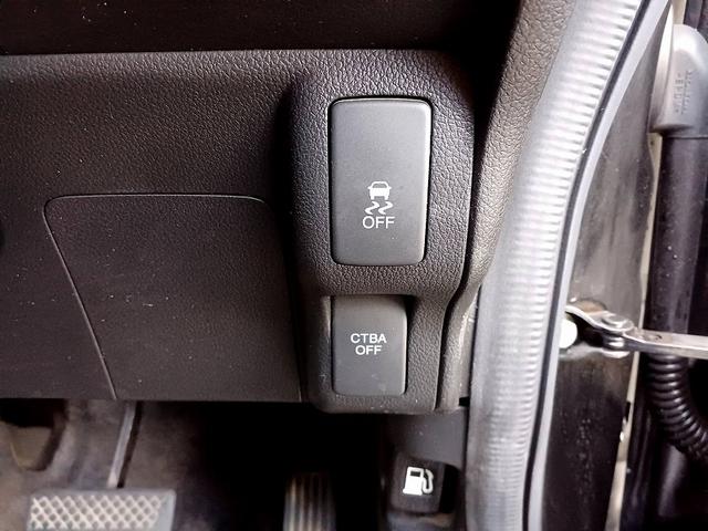 Ｎ－ＢＯＸカスタム Ｇ　ターボＳＳパッケージ　ＣＴＢＡ　８型ナビ　フルセグ　ＤＶＤ　ＢＴ　両電スラ　ターボ　クルコン　フォグ　ＨＩＤライト　Ｂカメラ　スマートキー　Ｐスタート　ベンチシート　アームレスト　Ｐガラス　Ｐシフト　Ａライト　ステリモ（28枚目）