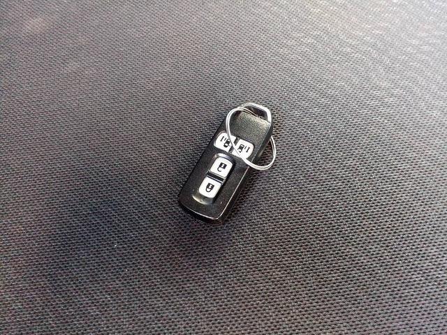 Ｎ－ＢＯＸカスタム Ｇ　ターボＳＳパッケージ　ＣＴＢＡ　８型ナビ　フルセグ　ＤＶＤ　ＢＴ　両電スラ　ターボ　クルコン　フォグ　ＨＩＤライト　Ｂカメラ　スマートキー　Ｐスタート　ベンチシート　アームレスト　Ｐガラス　Ｐシフト　Ａライト　ステリモ（29枚目）