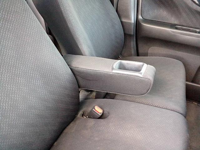 Ｎ－ＢＯＸカスタム Ｇ　ターボＳＳパッケージ　ＣＴＢＡ　８型ナビ　フルセグ　ＤＶＤ　ＢＴ　両電スラ　ターボ　クルコン　フォグ　ＨＩＤライト　Ｂカメラ　スマートキー　Ｐスタート　ベンチシート　アームレスト　Ｐガラス　Ｐシフト　Ａライト　ステリモ（32枚目）