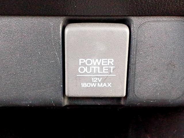 Ｎ－ＢＯＸカスタム Ｇ　ターボＳＳパッケージ　ＣＴＢＡ　８型ナビ　フルセグ　ＤＶＤ　ＢＴ　両電スラ　ターボ　クルコン　フォグ　ＨＩＤライト　Ｂカメラ　スマートキー　Ｐスタート　ベンチシート　アームレスト　Ｐガラス　Ｐシフト　Ａライト　ステリモ（35枚目）