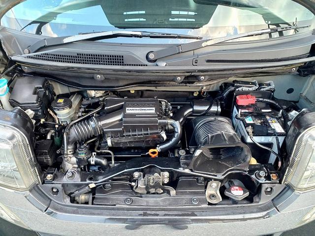 Ｎ－ＢＯＸカスタム Ｇ　ターボＳＳパッケージ　ＣＴＢＡ　８型ナビ　フルセグ　ＤＶＤ　ＢＴ　両電スラ　ターボ　クルコン　フォグ　ＨＩＤライト　Ｂカメラ　スマートキー　Ｐスタート　ベンチシート　アームレスト　Ｐガラス　Ｐシフト　Ａライト　ステリモ（53枚目）