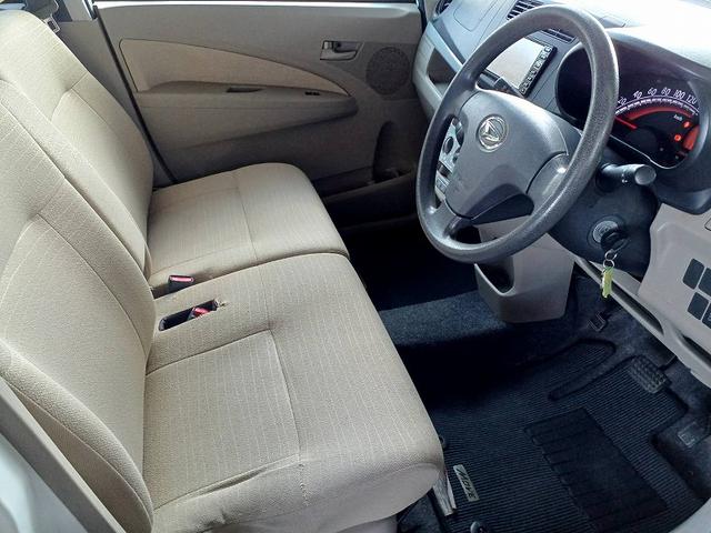 ムーヴ Ｌ　後期　純正ナビ　地デジ　エコアイドル　電格ミラー　キーレス　Ｐガラス　フロアマット　バイザー　リアワイパー　セキュリティ　ベンチシート　アームレスト　ＩＳＯＦＩＸ　ヘッドライトレベライザー　ＡＢＳ（12枚目）