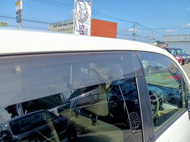 ムーヴ Ｌ　後期　純正ナビ　地デジ　エコアイドル　電格ミラー　キーレス　Ｐガラス　フロアマット　バイザー　リアワイパー　セキュリティ　ベンチシート　アームレスト　ＩＳＯＦＩＸ　ヘッドライトレベライザー　ＡＢＳ（32枚目）