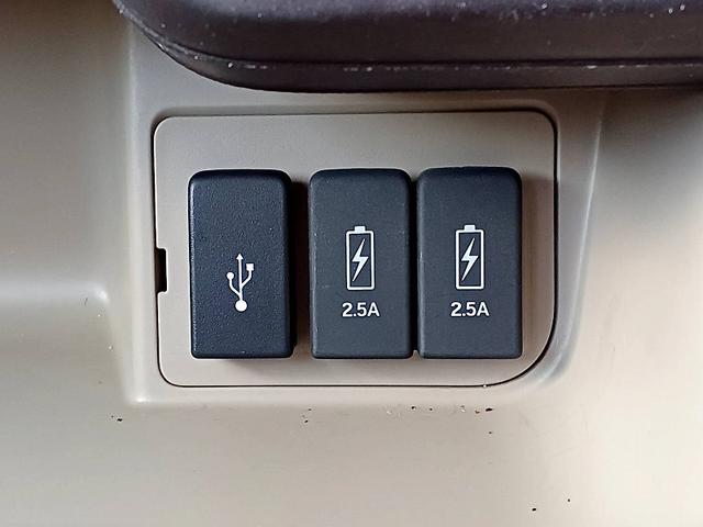 N-BOX G・Lホンダセンシング ホンダセンシング 純正ナビ フルセグ DVD BT 電動スライドドア Bカメラ ETC LEDライト スマートキー Pスタート 車線逸脱警報 横滑り防止機能 Aライト ステリモ クルコン Pガラス(28枚目)