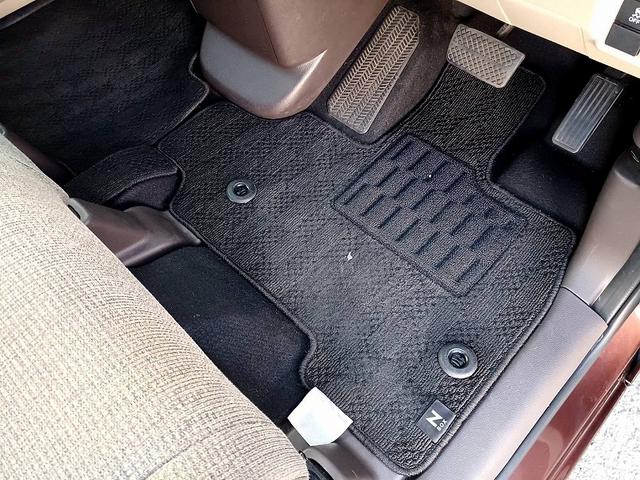 N-BOX G・Lホンダセンシング ホンダセンシング 純正ナビ フルセグ DVD BT 電動スライドドア Bカメラ ETC LEDライト スマートキー Pスタート 車線逸脱警報 横滑り防止機能 Aライト ステリモ クルコン Pガラス(34枚目)