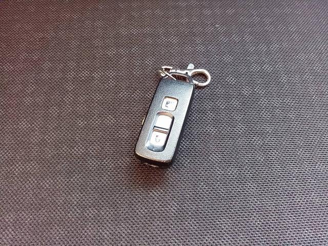 Ｎ－ＢＯＸカスタム Ｇ・Ｌパッケージ　後期　ナビ　地デジ　ＤＶＤ　ＢＴ　Ｂカメラ　電スラ　ＥＴＣ　ＨＩＤライト　フォグ　ウィンカーミラー　電格ミラー　シートリフター　スマートキー　Ｐスタート　ステリモ　Ａライト　Ａストップ　Ｐガラス（26枚目）