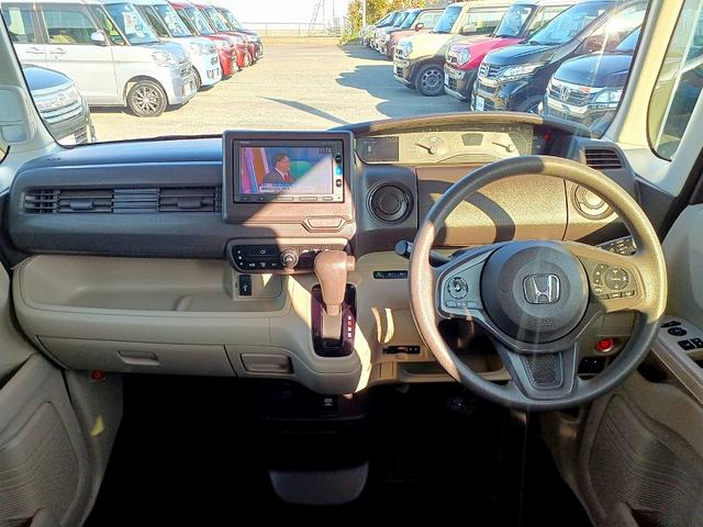 Ｎ－ＢＯＸ Ｇホンダセンシング　ホンダセンシング　ナビ　フルセグ　ＤＶＤ　ＢＴ　Ｂカメラ　ＥＴＣ　スマートキー　Ｐスタート　車線逸脱警報　横滑り防止機能　クルコン　Ａライト　ステリモ　電格ミラー　Ｐガラス　ウィンカーミラー（11枚目）