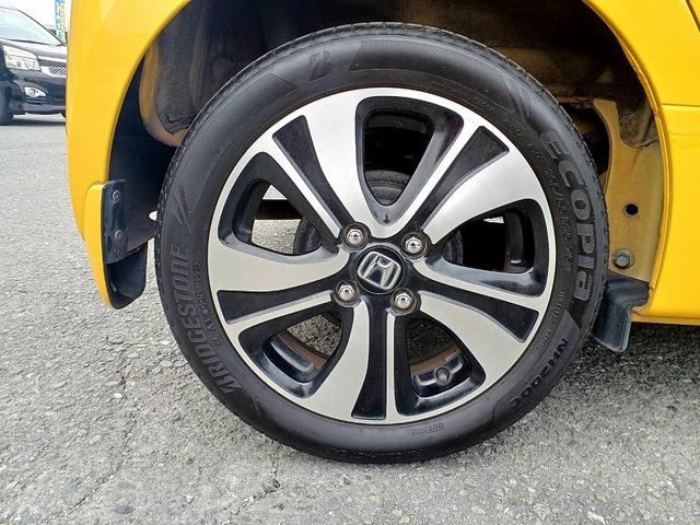 Ｎ－ＯＮＥ プレミアム・Ｌパッケージ　２トーン　ナビ　地デジ　ＤＶＤ　ＢＴ　Ｂカメラ　ＨＩＤ　ＥＴＣ　スマートキー　Ｐスタート　フォグ　マット　バイザー　リアワイパー　Ａライト　ステリモ　横滑り防止　Ｐガラス　ウィンカーミラー　電格ミラー（42枚目）