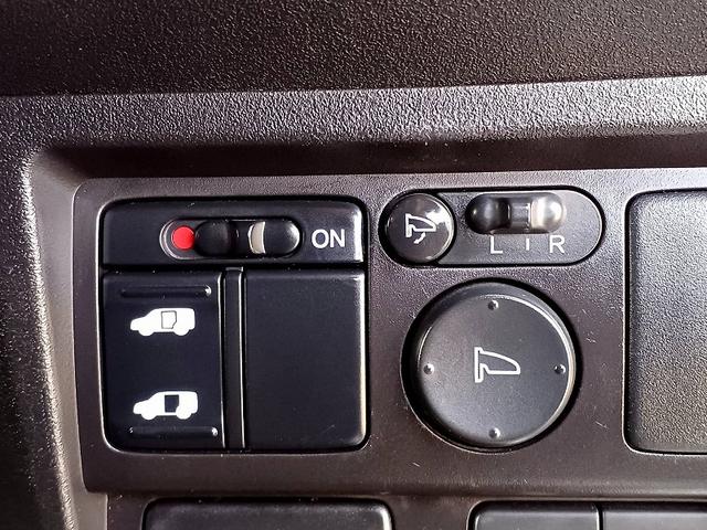 フリードハイブリッド ジャストセレクション　ナビ　フルセグ　ＤＶＤ　ＢＴ　Ｂカメラ　電動スライドドア　フリップダウン　スマートキー　クルコン　ステリモ　電格ミラー　Ｐガラス　シートリフター　横滑り防止機能　チルトステアリング　ウィンカーミラー（24枚目）