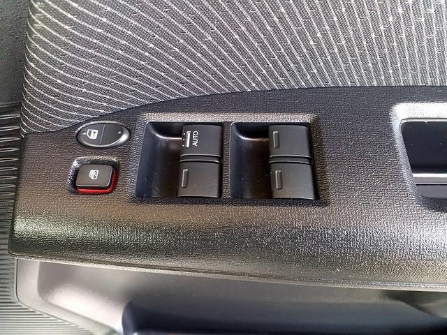 フリードハイブリッド ジャストセレクション　ナビ　フルセグ　ＤＶＤ　ＢＴ　Ｂカメラ　電動スライドドア　フリップダウン　スマートキー　クルコン　ステリモ　電格ミラー　Ｐガラス　シートリフター　横滑り防止機能　チルトステアリング　ウィンカーミラー（27枚目）