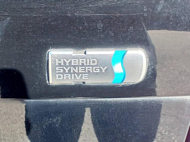 プリウス Ｓツーリングセレクション　ナビ　地デジ　Ｂカメラ　ＬＥＤライト　フォグ　スマートキー　Ｐスタート　スペアキー　ＥＴＣ　電格　Ａライト　ステリモ　チルトステアリング　マット　バイザー　シートリフター　ウィンカーミラー　アルミ（30枚目）