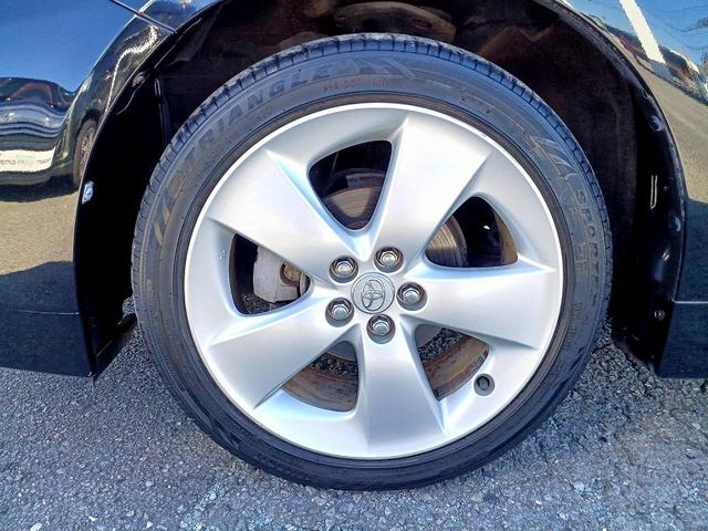 プリウス Ｓツーリングセレクション　ナビ　地デジ　Ｂカメラ　ＬＥＤライト　フォグ　スマートキー　Ｐスタート　スペアキー　ＥＴＣ　電格　Ａライト　ステリモ　チルトステアリング　マット　バイザー　シートリフター　ウィンカーミラー　アルミ（38枚目）