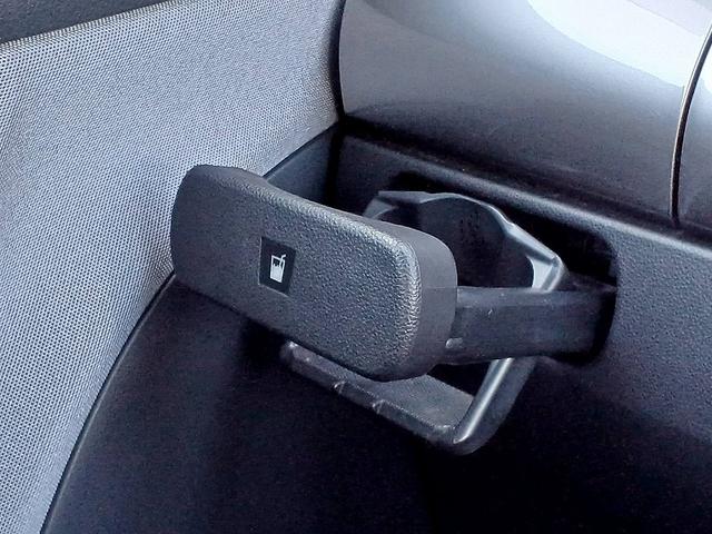 キャスト スタイルＸ　ＳＡＩＩ　ナビ　地デジ　ＤＶＤ　ＢＴ　Ｂカメラ　ステリモ　スマートキー　Ｐスタート　電格　Ａストップ　Ａライト　ＰＷＲモード　横滑り防止機能　Ｐガラス　バイザー　マット　ベンチシート　アームレスト　ＩＳＯＦＩＸ（32枚目）