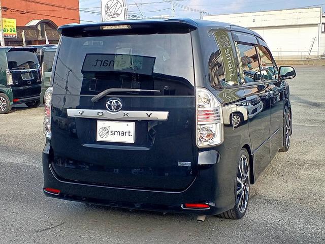 ヴォクシー ZS 煌II ナビ 地デジ BT Bカメラ 両電スラ HIDライト フォグ ETC スマートキー Pスタート スペアキー ステリモ 電格ミラー Pガラス 社外アルミ マット バイザー リアワイパー ウィンカーミラー(7枚目)