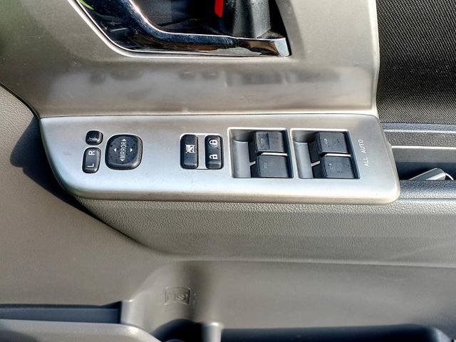 ヴォクシー ZS 煌II ナビ 地デジ BT Bカメラ 両電スラ HIDライト フォグ ETC スマートキー Pスタート スペアキー ステリモ 電格ミラー Pガラス 社外アルミ マット バイザー リアワイパー ウィンカーミラー(27枚目)