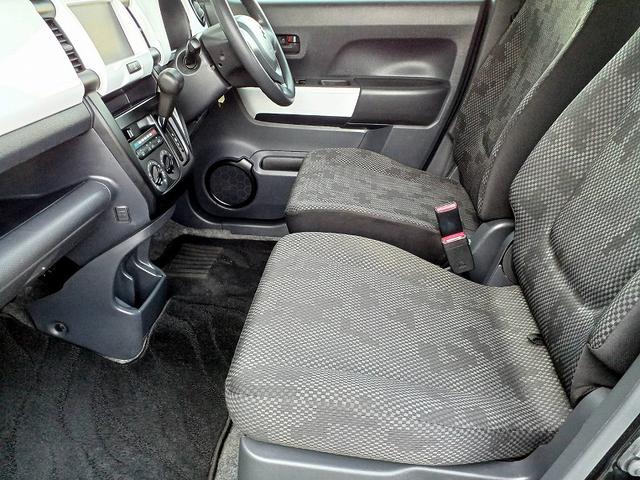 ハスラー Ａ　キーレス　スペアキー　プライバシーガラス　フロアマット　リアワイパー　ＩＳＯＦＩＸ　ヘッドライトレベライザー　ＡＣソケット　ＡＢＳ　ＳＲＳエアバック　サンバイザー　ドリンクホルダー（12枚目）