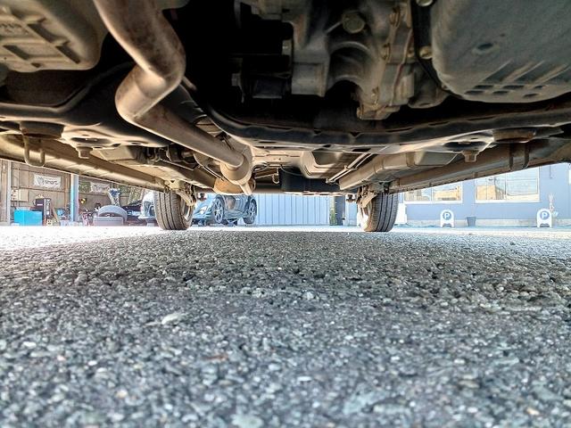 ハスラー Ａ　キーレス　スペアキー　プライバシーガラス　フロアマット　リアワイパー　ＩＳＯＦＩＸ　ヘッドライトレベライザー　ＡＣソケット　ＡＢＳ　ＳＲＳエアバック　サンバイザー　ドリンクホルダー（41枚目）