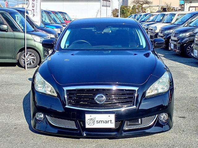 フーガハイブリッド ベースグレード　レザーシート　ナビ　地デジ　ローダウン　Ｂカメラ　２０インチアルミ　Ｍシート　Ｐシート　シートヒーター　ＨＩＤライト　フォグ　スマートキー　Ｐスタート　ＥＴＣ　クルコン　ステリモ　Ａライト　電格ミラー（3枚目）