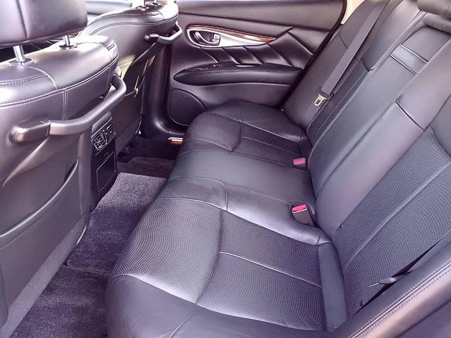 フーガハイブリッド ベースグレード　レザーシート　ナビ　地デジ　ローダウン　Ｂカメラ　２０インチアルミ　Ｍシート　Ｐシート　シートヒーター　ＨＩＤライト　フォグ　スマートキー　Ｐスタート　ＥＴＣ　クルコン　ステリモ　Ａライト　電格ミラー（14枚目）