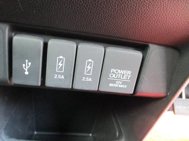 Ｎ－ＯＮＥ ＲＳ　ＩＣターボワンオーナー禁煙車ナビＴＶバツクカメラプツシュスターターアイドリングストツプスマートキー軽減ブレーキパドルシフトＥＴＣ前後ドライブレコーダーＬＥＤライトフオグハーフレザーシート（28枚目）