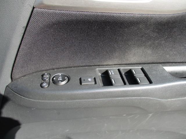 Ｎ－ＯＮＥ ＲＳ　ＩＣターボワンオーナー禁煙車ナビＴＶバツクカメラプツシュスターターアイドリングストツプスマートキー軽減ブレーキパドルシフトＥＴＣ前後ドライブレコーダーＬＥＤライトフオグハーフレザーシート（32枚目）