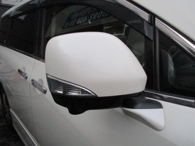 エルグランド ２５０ハイウェイスターアーバンクロム　ワンオーナータイミングチエーン両側パワースライドドアナビＴＶ全方位パノラマモニターハーフレザーシートオツトマンシートプツシュスタータースマートキーＥＴＣキセノン前後コーナーセンサーデユアルエアコン（14枚目）