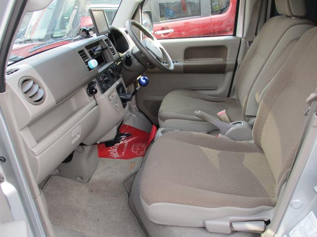 �_�����ɂ͊�{�̃I�C���A�I�C���G�������g�A�A���C�p�[�S���Ȃǂ̏��Օi�̌�����v���܂�