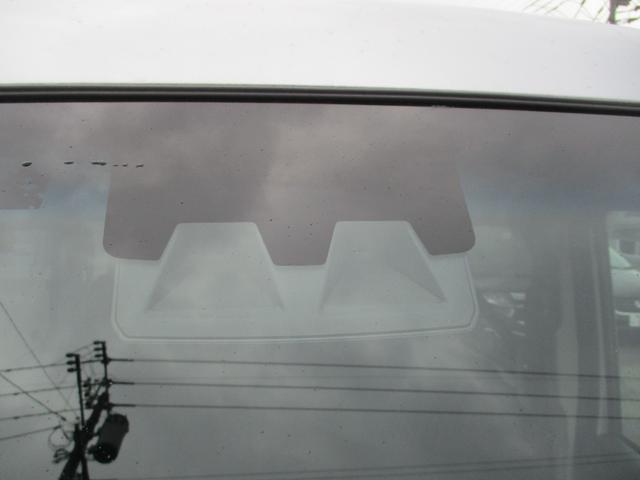 �f���A���J�����y���u���[�L�����A�V�X�g�Z���T�[