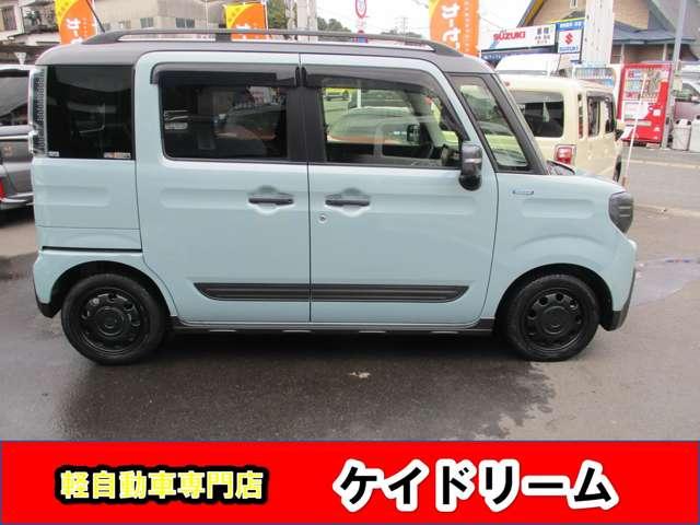 スペーシアギア ハイブリッドＸＺ　ワンオーナー禁煙車８インチナビＴＶ全方位モニター両側パワースライドドアＬＥＤライトフオグシートヒーター軽減ブレーキリヤアシストセンサースマートキープツシュスターターアイドリングストツプドラレコＥＴＣ（7枚目）