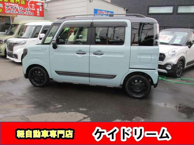 スペーシアギア ハイブリッドＸＺ　ワンオーナー禁煙車８インチナビＴＶ全方位モニター両側パワースライドドアＬＥＤライトフオグシートヒーター軽減ブレーキリヤアシストセンサースマートキープツシュスターターアイドリングストツプドラレコＥＴＣ（8枚目）