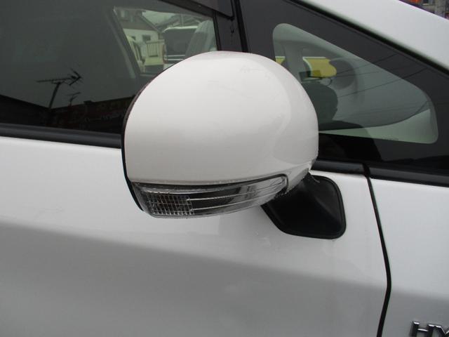 プリウス Ｓ　ワンオーナー禁煙車ナビＴＶバツクカメラプツシュスタータースマートキーキセノンライトＬＥＤフオグＥＴＣドライブレコーダー（16枚目）
