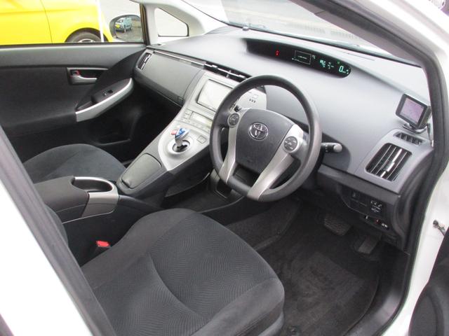 プリウス Ｓ　ワンオーナー禁煙車ナビＴＶバツクカメラプツシュスタータースマートキーキセノンライトＬＥＤフオグＥＴＣドライブレコーダー（18枚目）