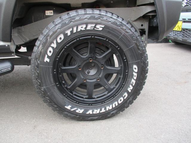 ジムニー ＸＬ　２インチリフトアツプ前後トーションバー装備社外アルミサイドステップルーフキャリアリヤラダー社外ＬＥＤライトレザーシートカバー社外コンビステアリングナビＴＶバツクカメラプツシュスタータースマートキー（9枚目）