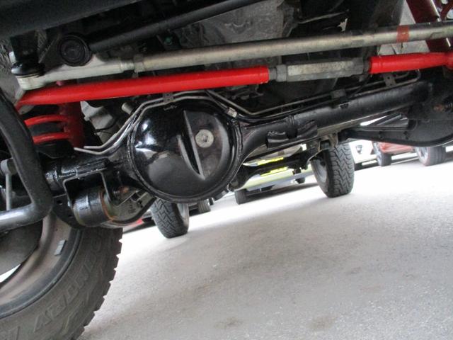 ジムニー ＸＬ　２インチリフトアツプ前後トーションバー装備社外アルミサイドステップルーフキャリアリヤラダー社外ＬＥＤライトレザーシートカバー社外コンビステアリングナビＴＶバツクカメラプツシュスタータースマートキー（14枚目）