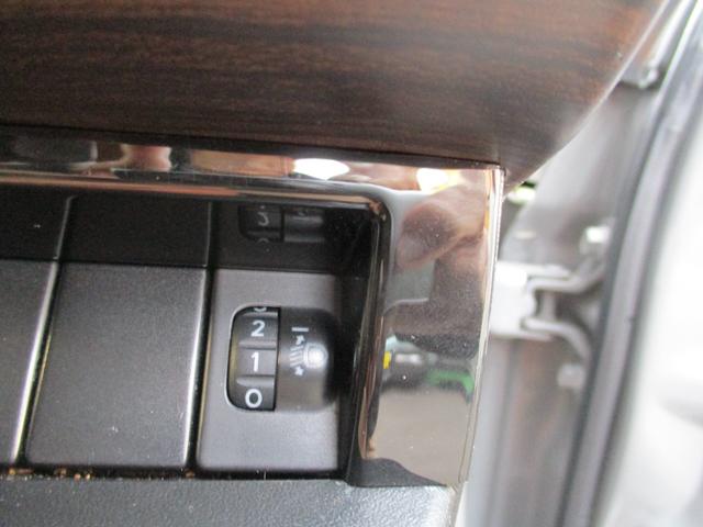 ジムニー ＸＬ　２インチリフトアツプ前後トーションバー装備社外アルミサイドステップルーフキャリアリヤラダー社外ＬＥＤライトレザーシートカバー社外コンビステアリングナビＴＶバツクカメラプツシュスタータースマートキー（42枚目）