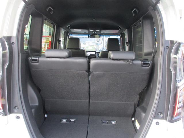 Ｎ－ＢＯＸカスタム Ｌターボ　ワンオーナー禁煙車８インチナビＴＶバツクカメラプツシュスタータースマートキー両側パワースライドドア軽減ブレーキリヤアシストセンサーシートヒーターＵＳＢＬＥＤライトフオグパドルシフトフルエアロ（16枚目）