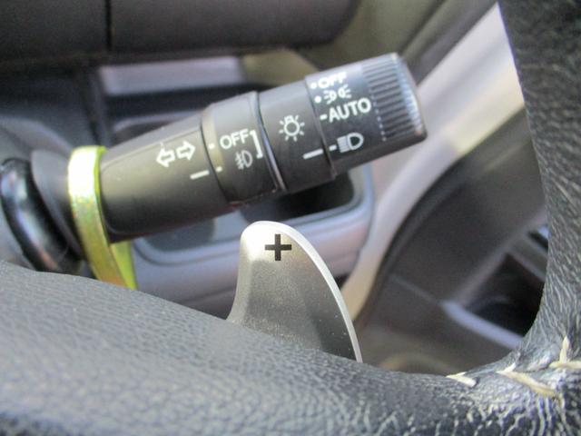 Ｎ－ＢＯＸカスタム Ｌターボ　ワンオーナー禁煙車８インチナビＴＶバツクカメラプツシュスタータースマートキー両側パワースライドドア軽減ブレーキリヤアシストセンサーシートヒーターＵＳＢＬＥＤライトフオグパドルシフトフルエアロ（26枚目）