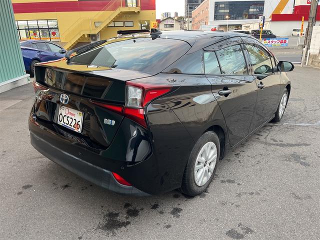 プリウス S ETC レーンアシスト オートクルーズコントロール 衝突被害軽減システム アルミホイール LEDヘッドランプ CVT スマートキー アイドリングストップ 盗難防止システム 衝突安全ボディ ABS(20枚目)