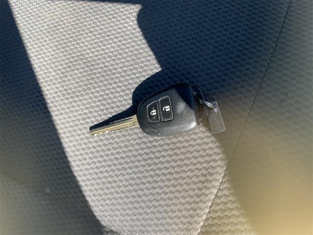 レジアスエースバン ＤＸ　ドライブレコーダー　ＥＴＣ　バックカメラ　ナビ　衝突被害軽減システム　両側スライドドア　オートマチックハイビーム　キーレスエントリー　電動格納ミラー　ＡＴ　エアコン　パワーウィンドウ　運転席エアバッグ（7枚目）