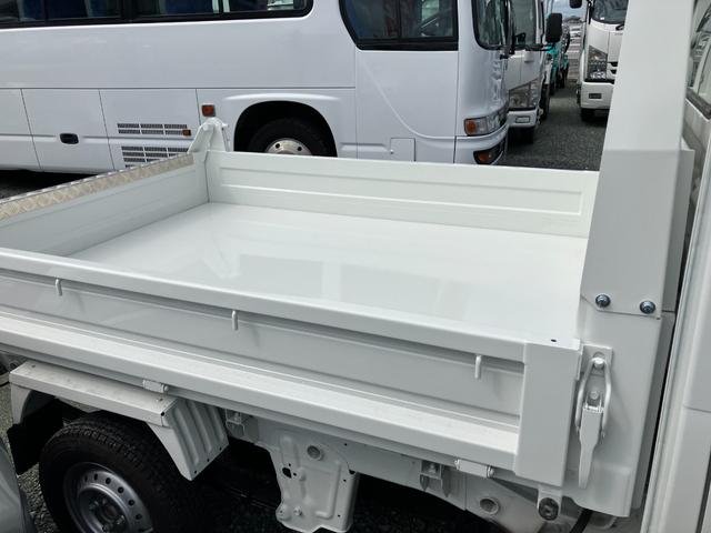 キャリイトラック 　スズキ　ダンプ　　４ＷＤ　車検付き　荷台新調（5枚目）