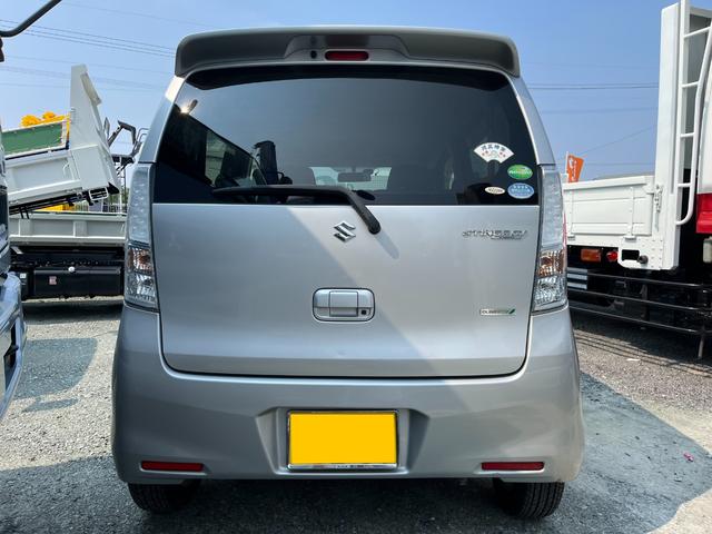 ワゴンＲスティングレー Ｘ　ＨＩＤ　ＣＶＴ　盗難防止システム　ＡＢＳ　アルミホイール　衝突安全ボディ　エアコン　パワーステアリング　パワーウィンドウ（6枚目）