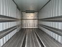 　中型冷蔵冷凍車　トラック　ＭＴ　後輪ダブル　エアコン　運転席エアバッグ　車検令和６年７月(32枚目)