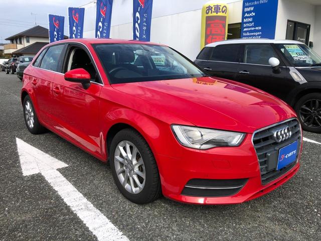 Ａ３ スポーツバック１．４ＴＦＳＩ　／ナビ　フルセグＴＶ　バックカメラ　Ｂｌｕｅｔｏｏｔｈ　オートＬＥＤヘッドライト　ＥＴＣ　前後ソナー　スマートキー２個　アダプティブクルーズ　衝突軽減ブレーキ（7枚目）