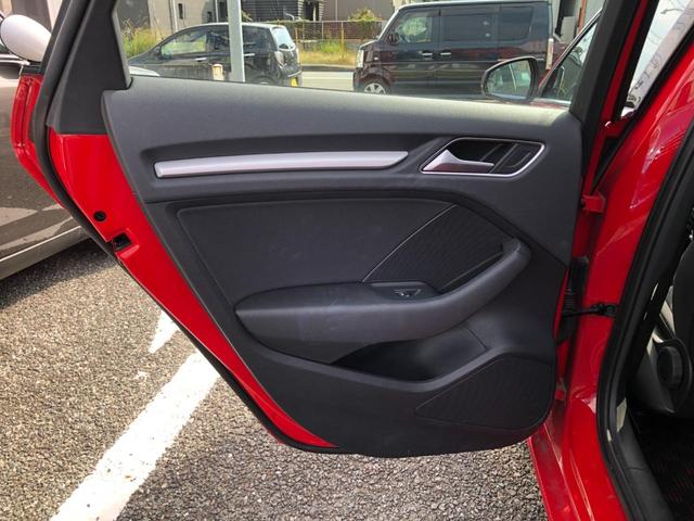 Ａ３ スポーツバック１．４ＴＦＳＩ　／ナビ　フルセグＴＶ　バックカメラ　Ｂｌｕｅｔｏｏｔｈ　オートＬＥＤヘッドライト　ＥＴＣ　前後ソナー　スマートキー２個　アダプティブクルーズ　衝突軽減ブレーキ（33枚目）