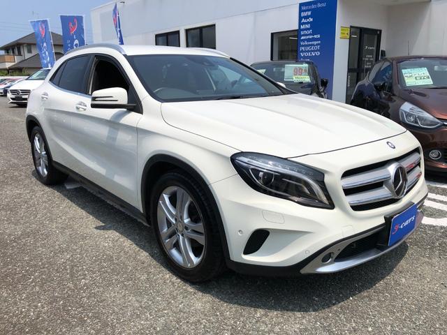 ＧＬＡクラス ＧＬＡ１８０　／ナビ　フルセグＴＶ　Ｂカメラ　Ｂｌｕｅｔｏｏｔｈ　キセノンライト　ハーフレザー　シートヒーター　スマートキー　パワーバックドア　衝突軽減　アダプティブクルーズ　レーンキープ　ブラインドスポット（7枚目）